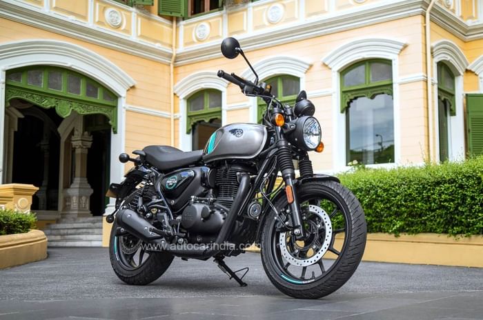 Which city bike should I buy under Rs 2 lakh? TVS Ronin vs RRE Hunter 350 AAA.